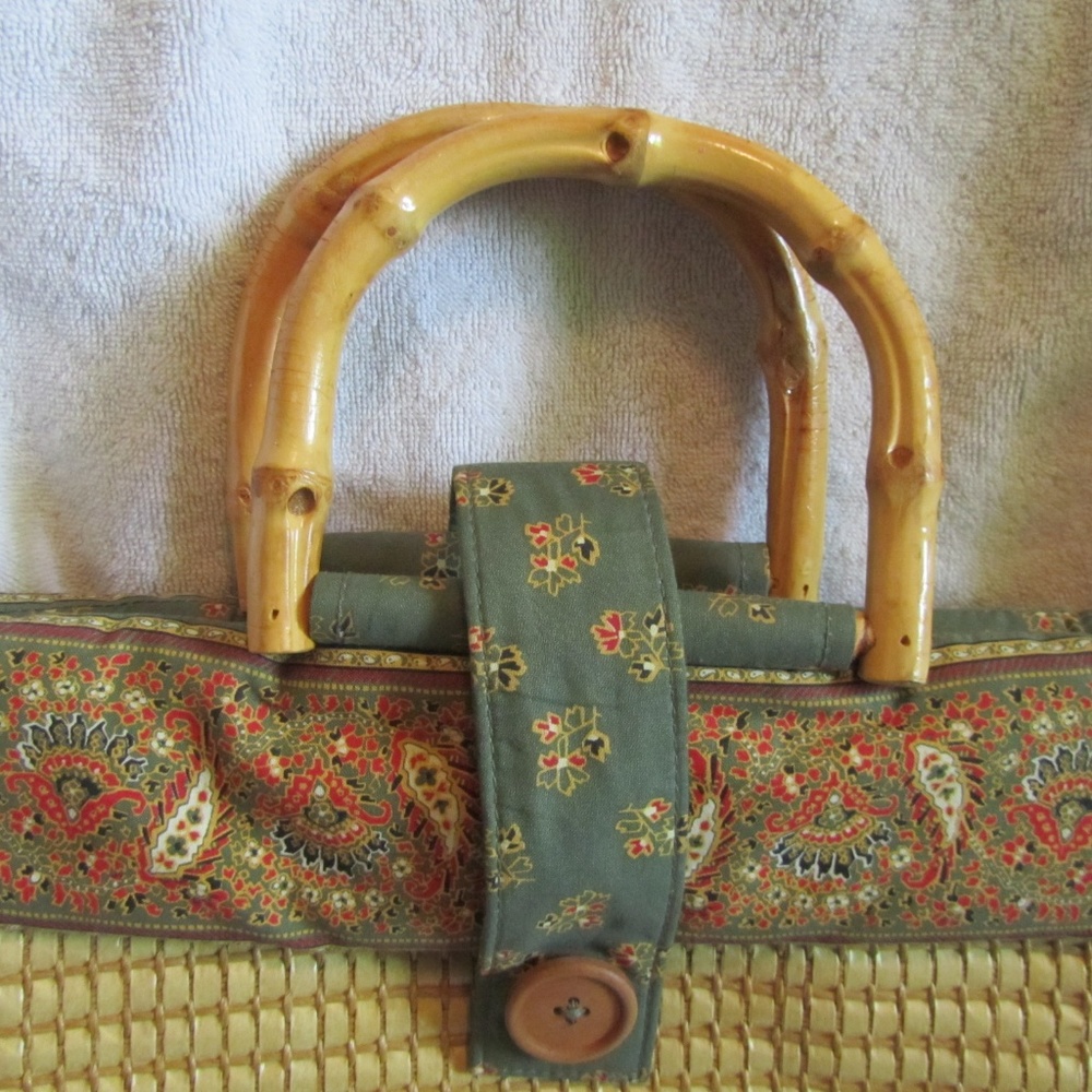 Maggi B Straw Purse W/Fabric Trim & Bamboo Handles - Picture 2 of 8
